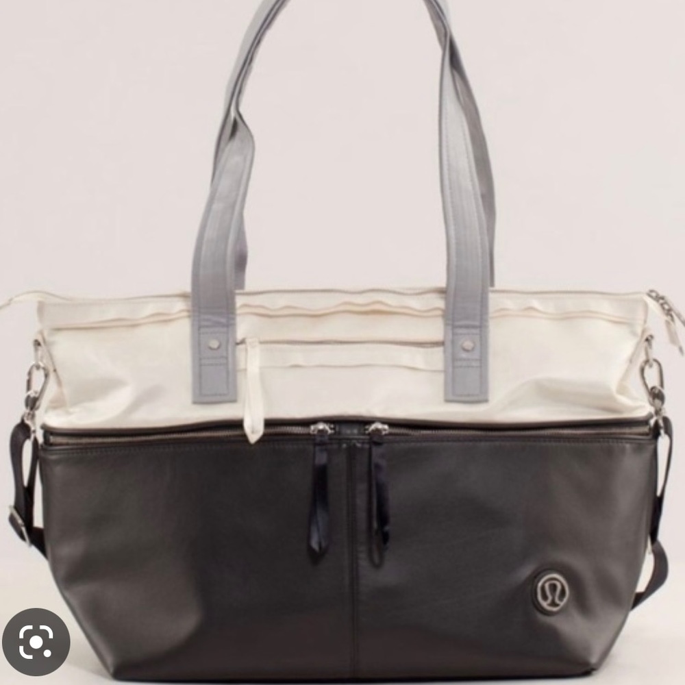 Lululemon Take Me With You Large Duffel Bag- Rare!!